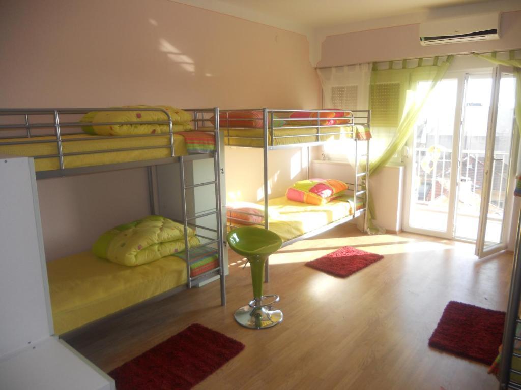 Backpackers Fairytale Hostel Split Ruang foto