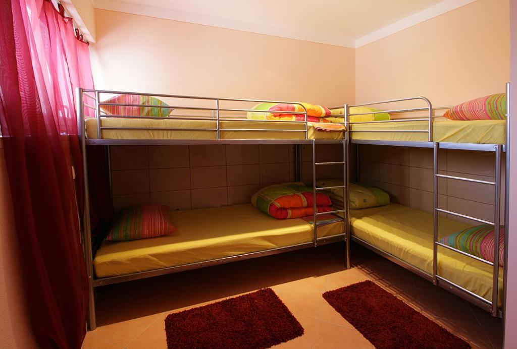 Backpackers Fairytale Hostel Split Ruang foto