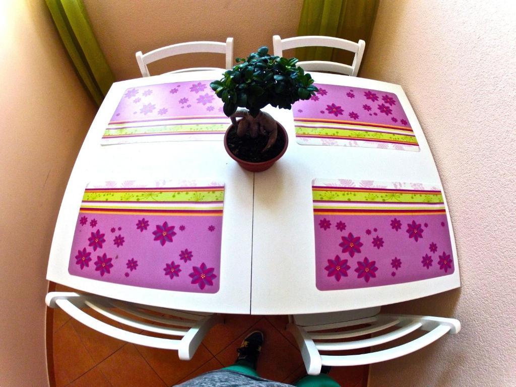 Backpackers Fairytale Hostel Split Bagian luar foto