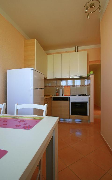 Backpackers Fairytale Hostel Split Bagian luar foto