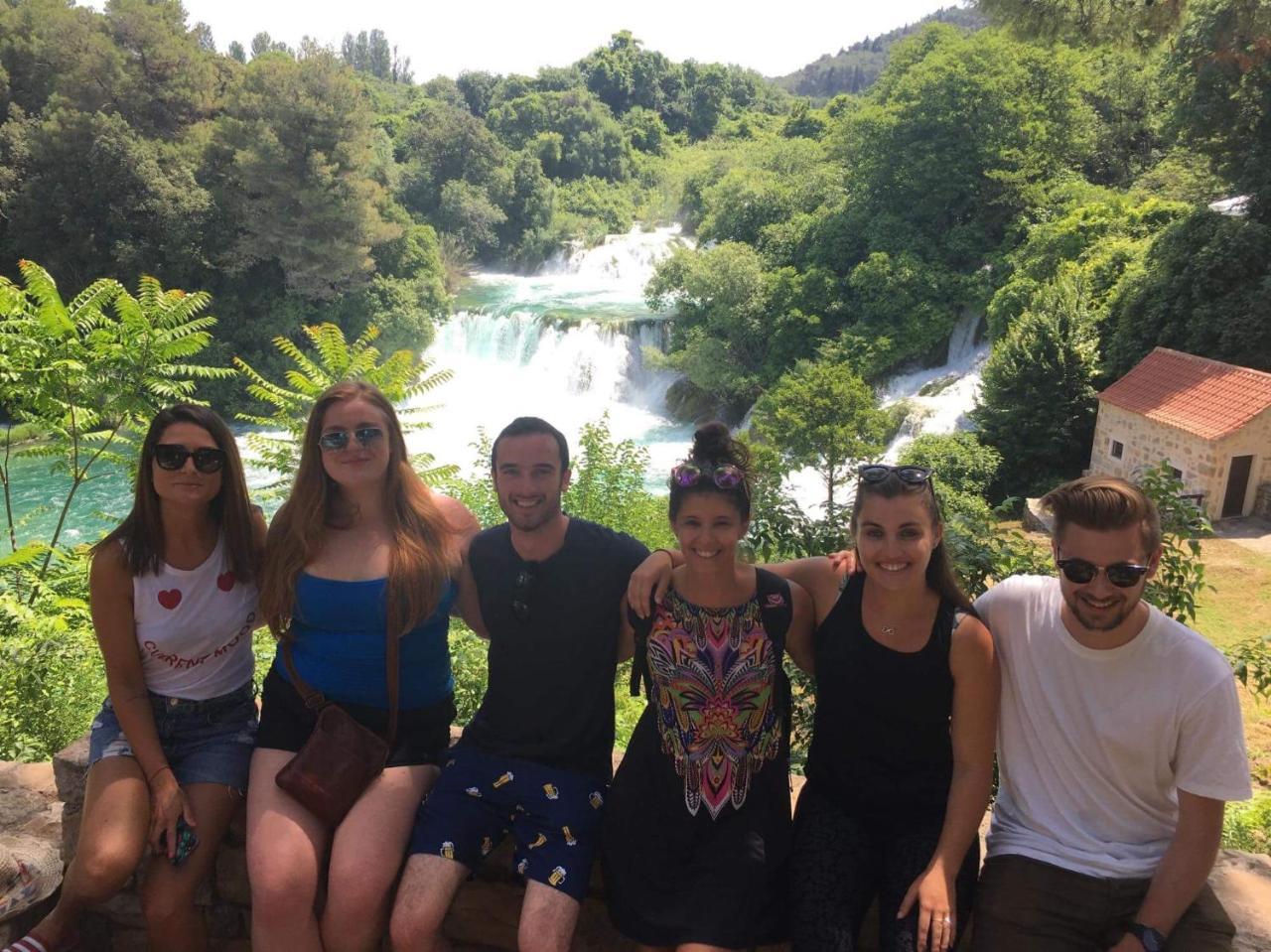 Backpackers Fairytale Hostel Split Bagian luar foto