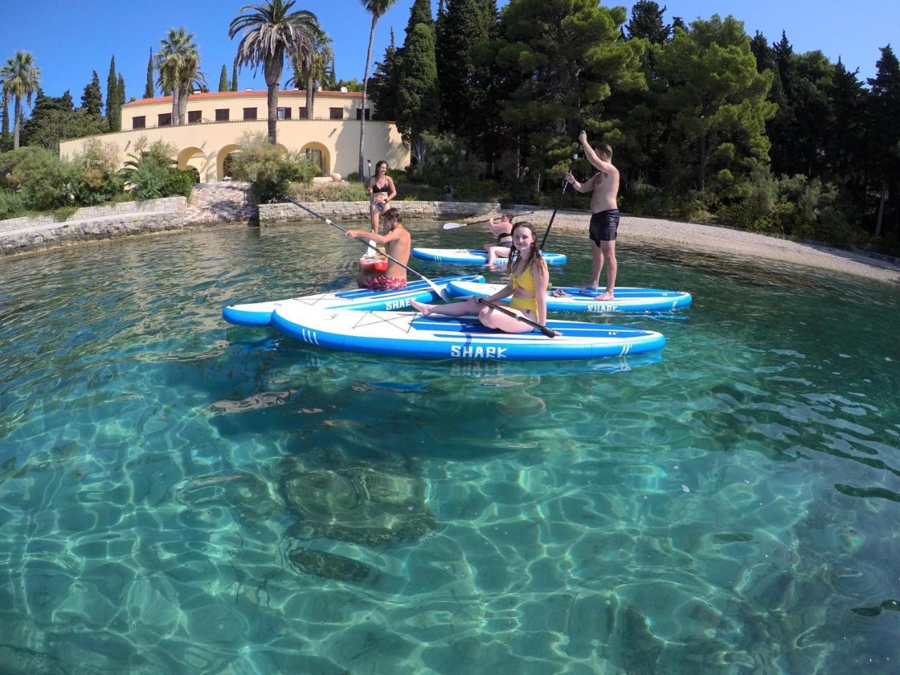 Backpackers Fairytale Hostel Split Bagian luar foto